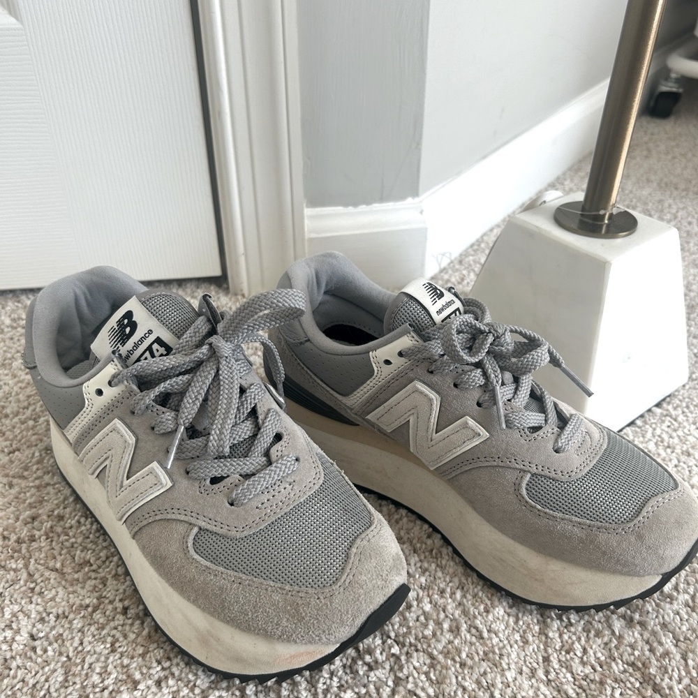 Gray New Balance 574 platform sneakers sz 7